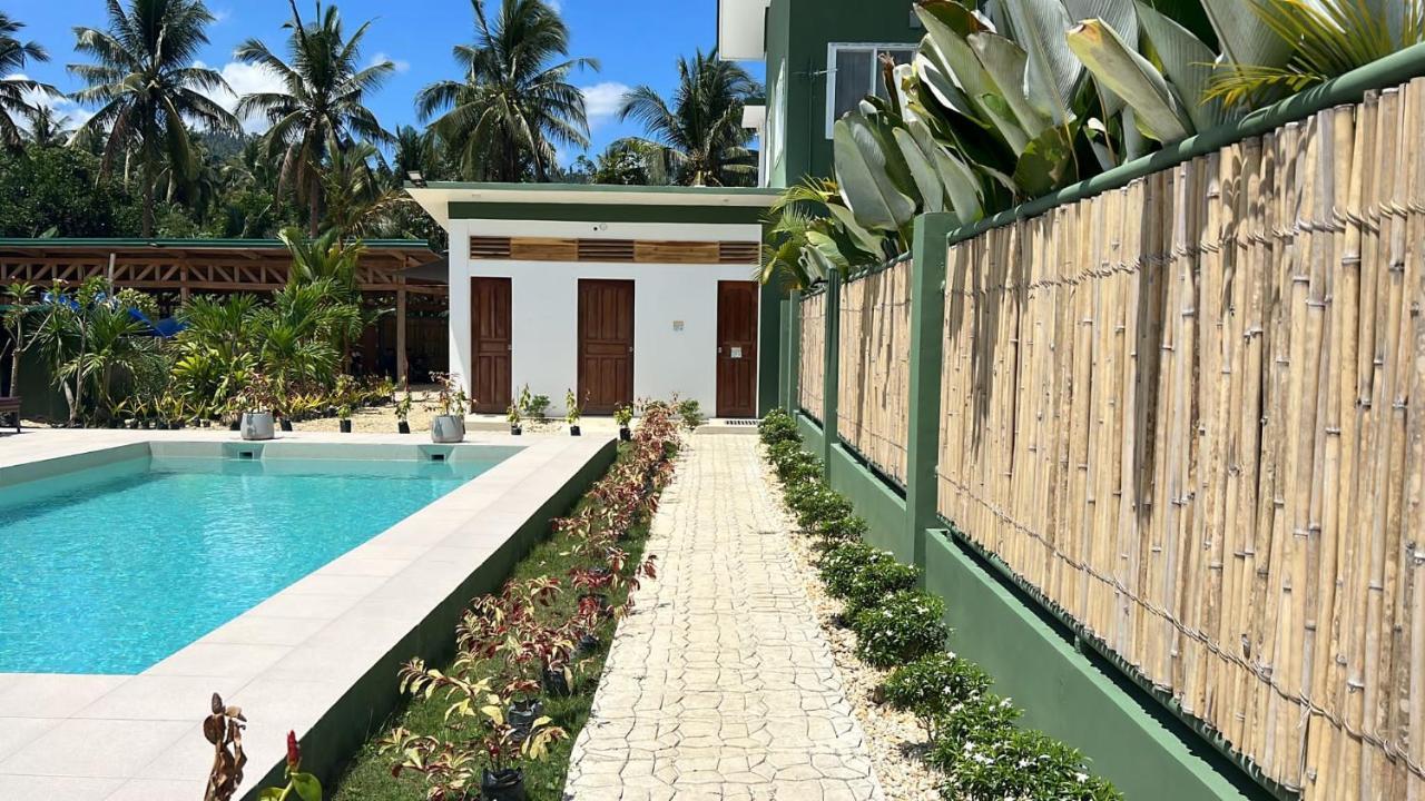 Royal - Port Barton Resort *